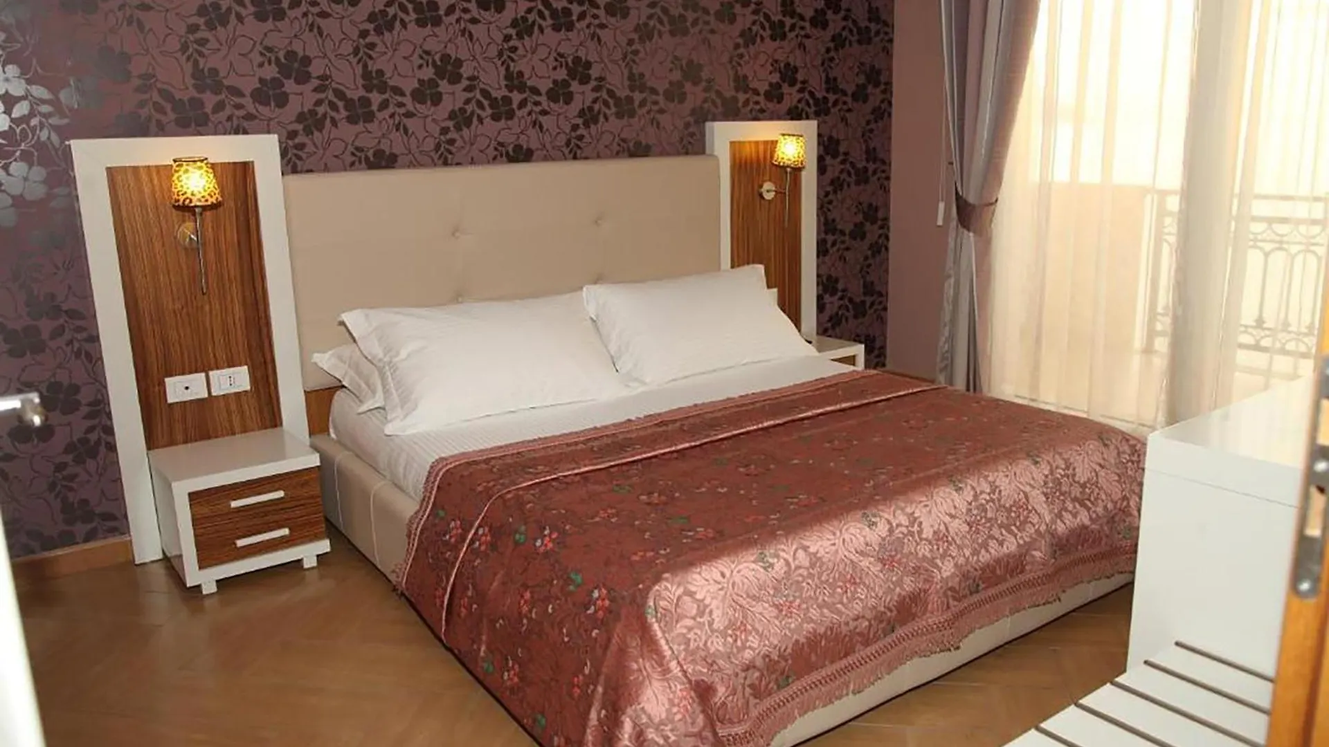 Hotel Gold Vlorë